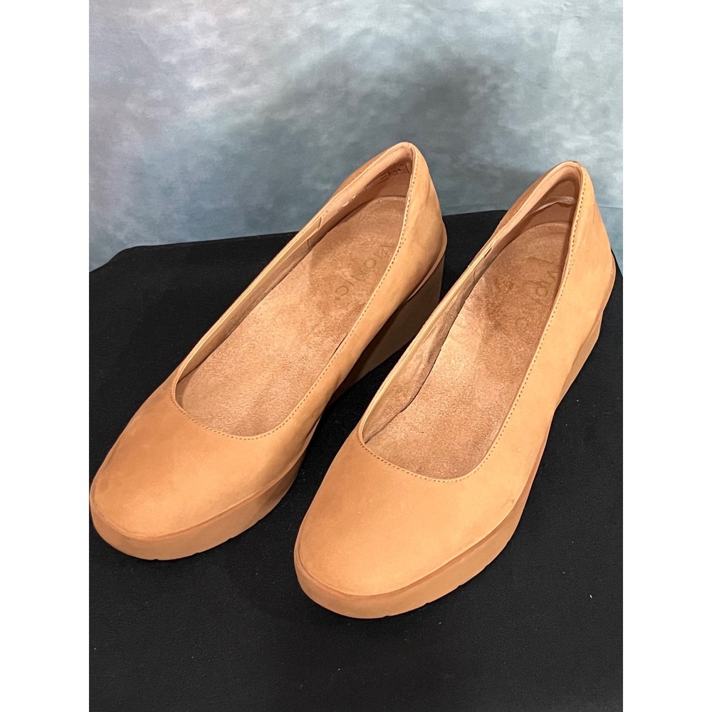 Vionic Sereno Tan Nubuck Leather Platform Wedge Pumps Women 9.5 Orthotic Support - Picture 2 of 8
